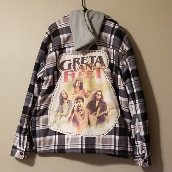 Meet your Posher, Adriana - Picture 9 of 13